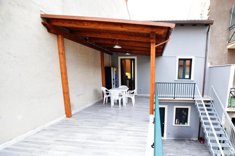 Castelvecchio Subequo ...Ecche Se Dorme Bed & Breakfast エクステリア 写真