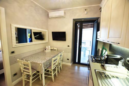Castelvecchio Subequo ...Ecche Se Dorme Bed & Breakfast エクステリア 写真